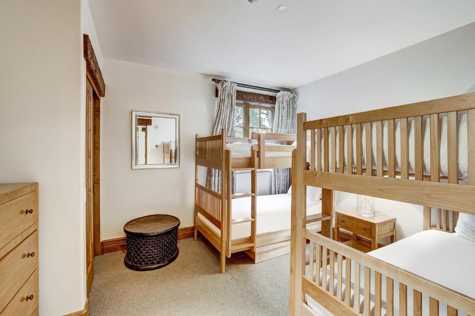 The Arrabelle At Vail Square, A Rockresort Экстерьер фото
